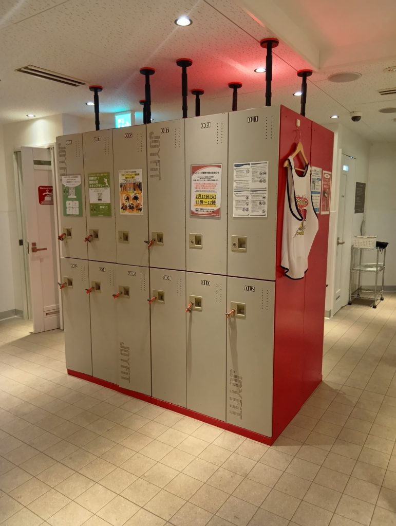 鍵付き無料ロッカー