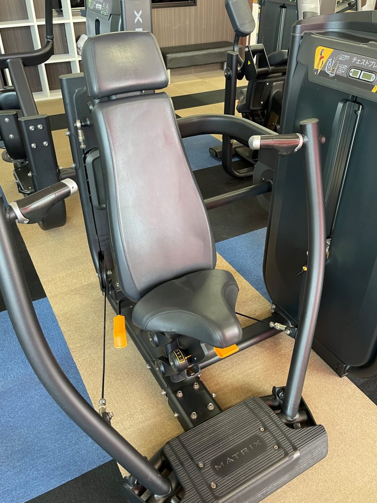 チェストプレス