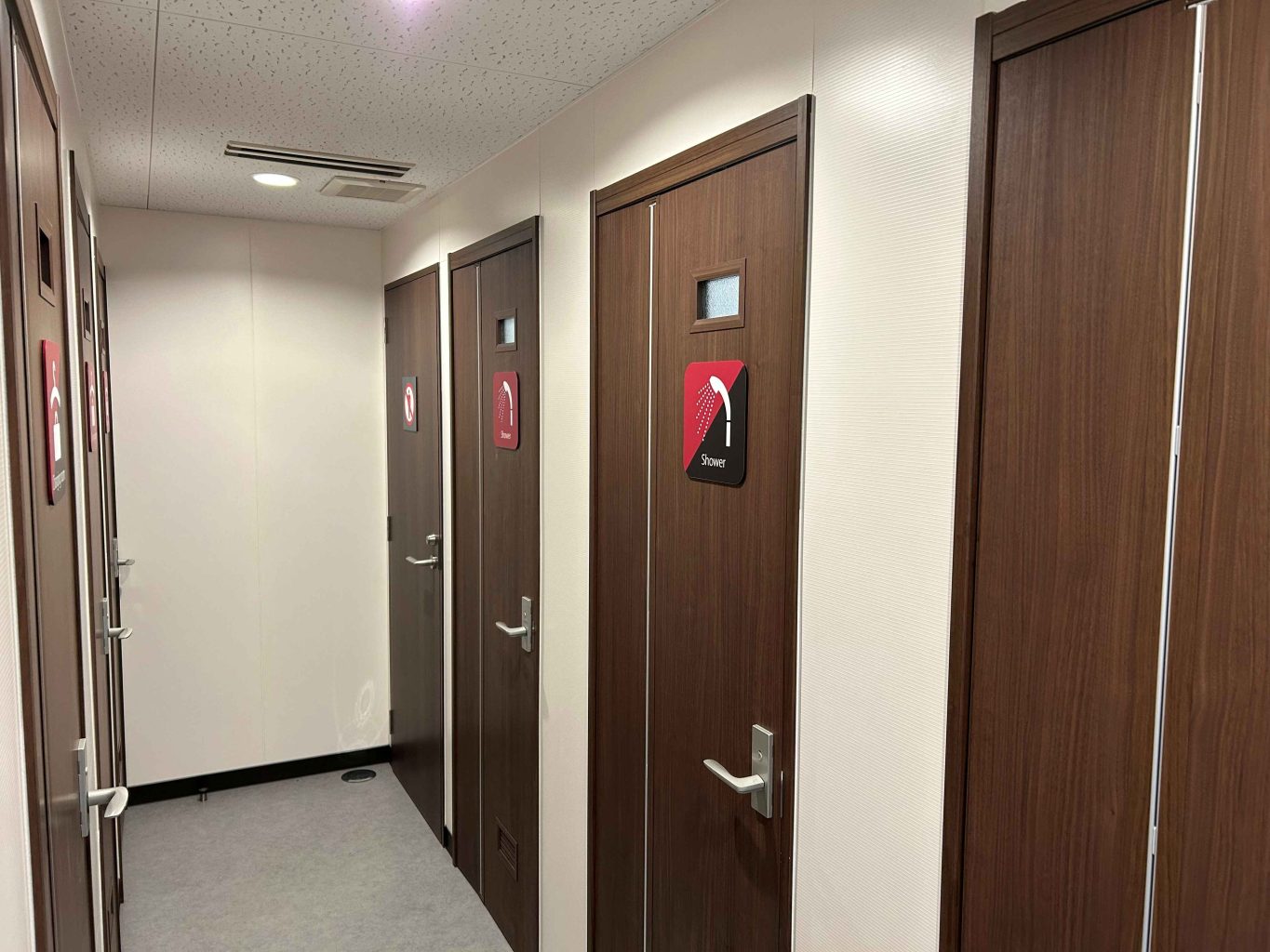 更衣室・シャワールーム