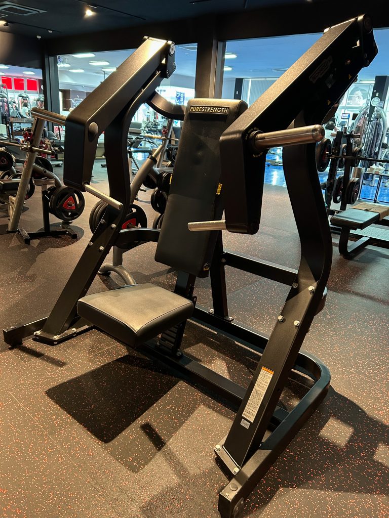 インクラインチェストプレス