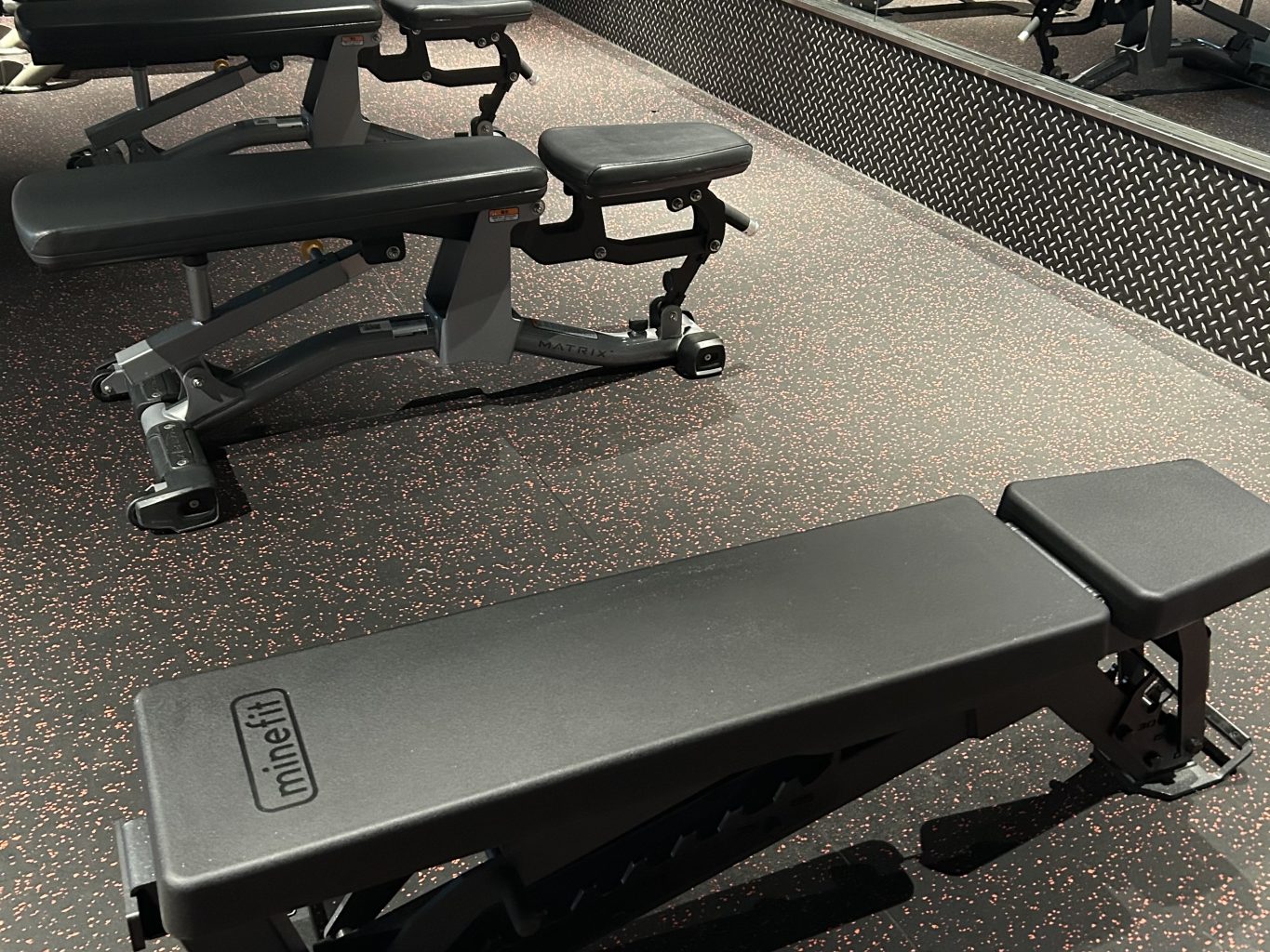 アジャスタブルベンチ