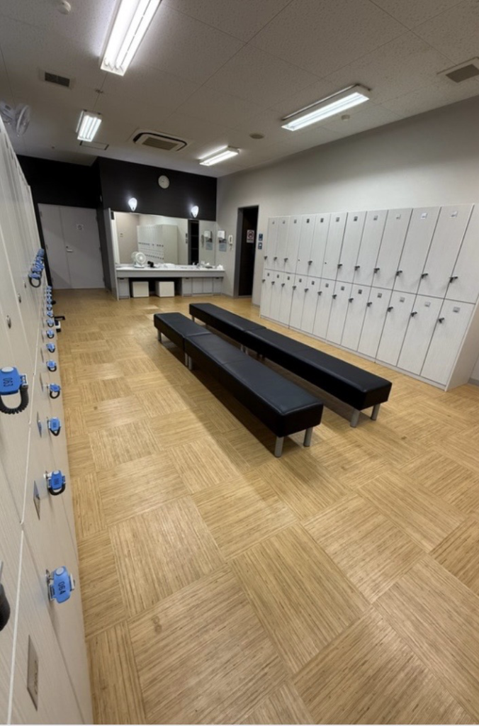 ロッカールーム